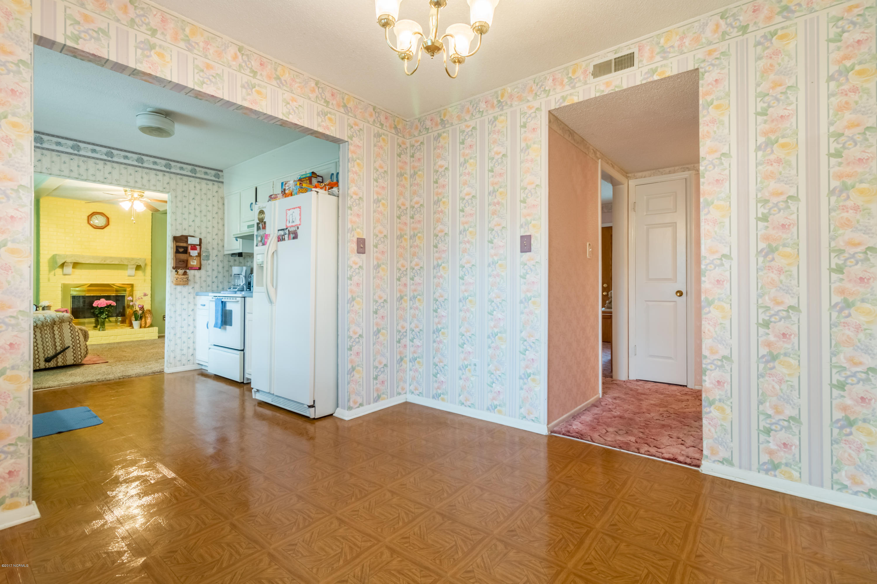 805 Shadowridge Road Jacksonville, NC 28546 - Photo 8 of 25 IMG_6991-HDR-8