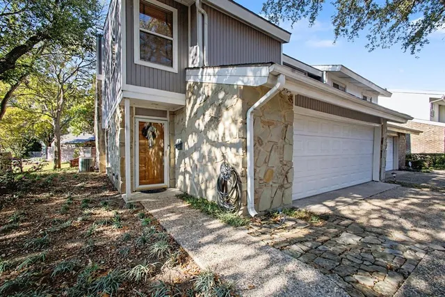 $525,000 | 2920 Shady Lake Circle, Carrollton, TX 75006