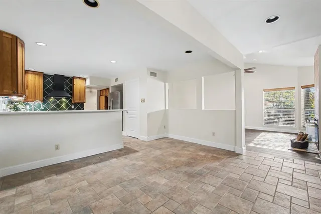 $525,000 | 2920 Shady Lake Circle, Carrollton, TX 75006