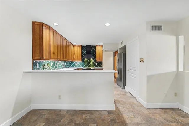 $525,000 | 2920 Shady Lake Circle, Carrollton, TX 75006