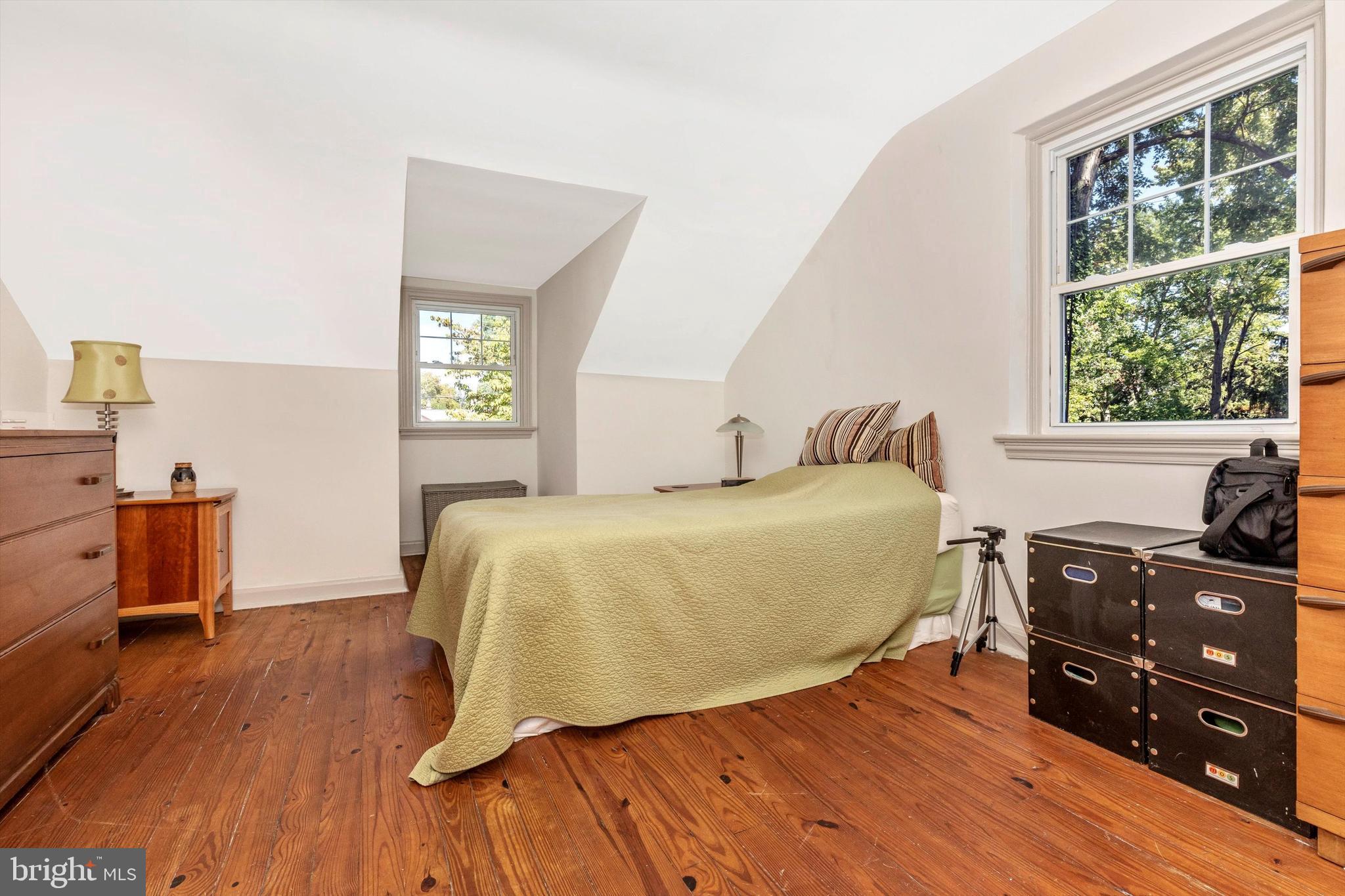 139 Loller Road Hatboro, PA 19040 - Photo 18 of 27 Bedroom 3 - Second Floor