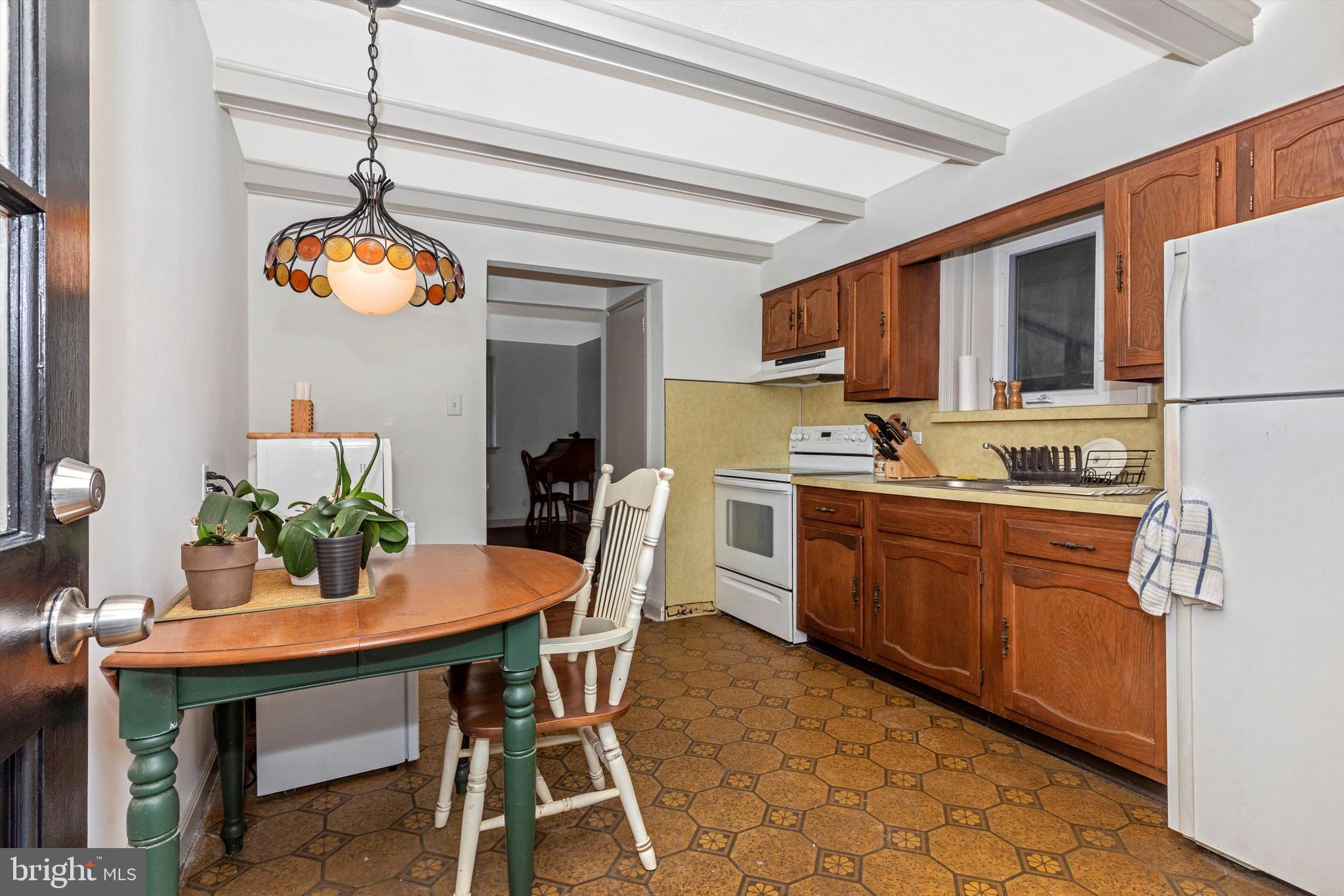 139 Loller Road Hatboro, PA 19040 - Photo 8 of 27 Kitchen