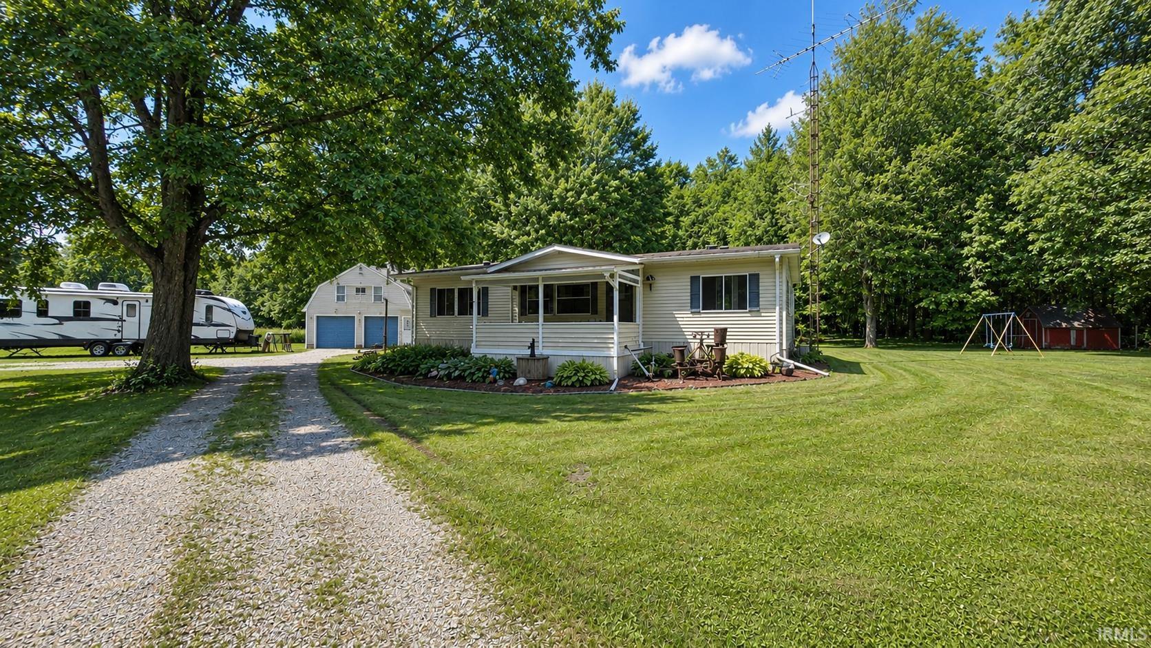 13430 4th Road Plymouth, IN 46563 - Photo 6 of 39