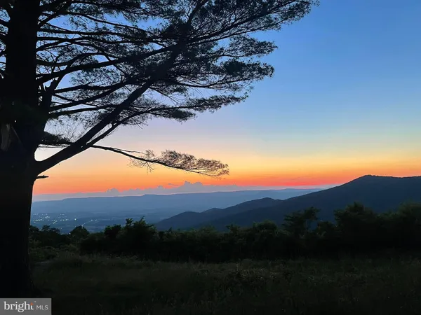 a view of mountain view and mountain view