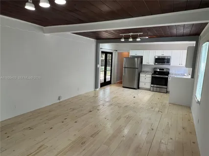 $2,800 | 606 Southwest 11th Street, Fort Lauderdale, FL 33315