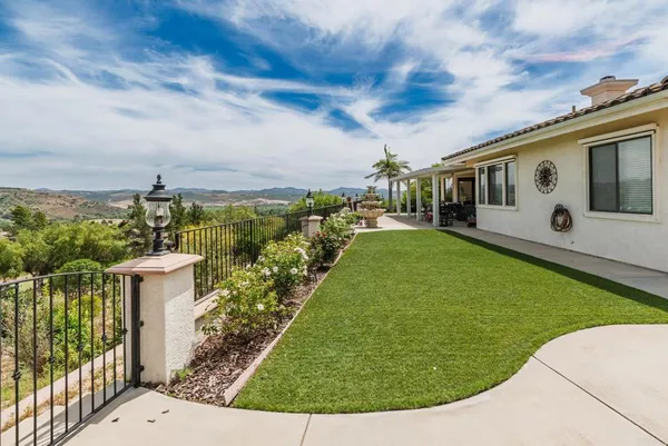 $1,375,000 | 3610 Genista Place, Fallbrook, CA 92028
