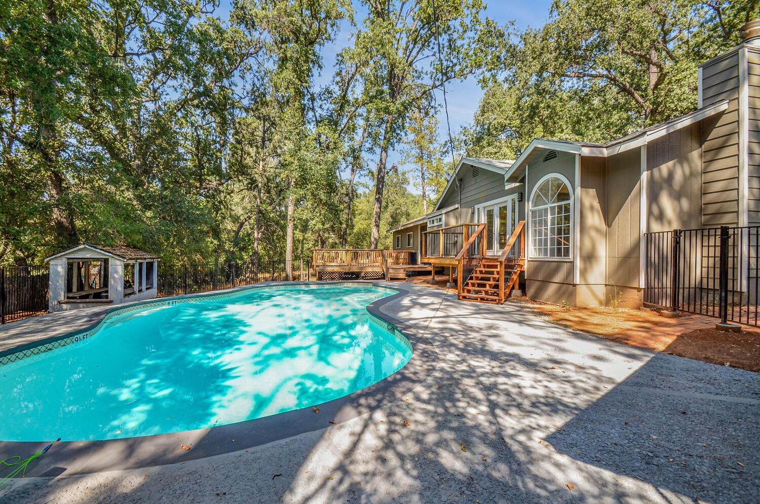 16965 Climax Road Jackson, CA 95642 - Photo 1 of 1 a front view of a house with a yard