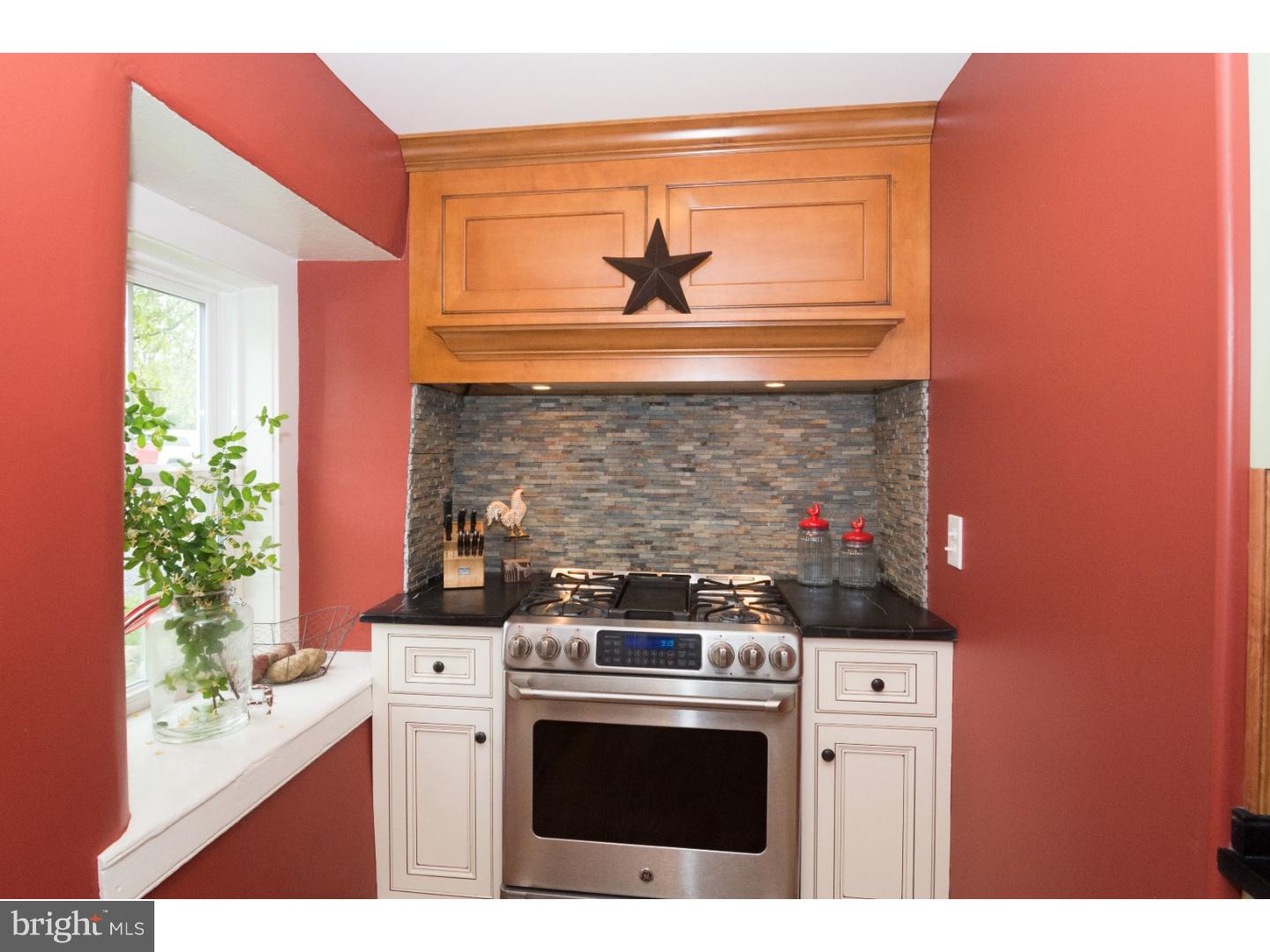 1333 Slotter Road Perkasie, PA 18944 - Photo 14 of 25 Kitchen