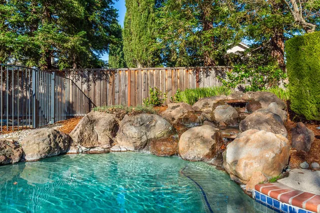 $1,200,000 | 5027 Castle Combes Court, Granite Bay, CA 95746