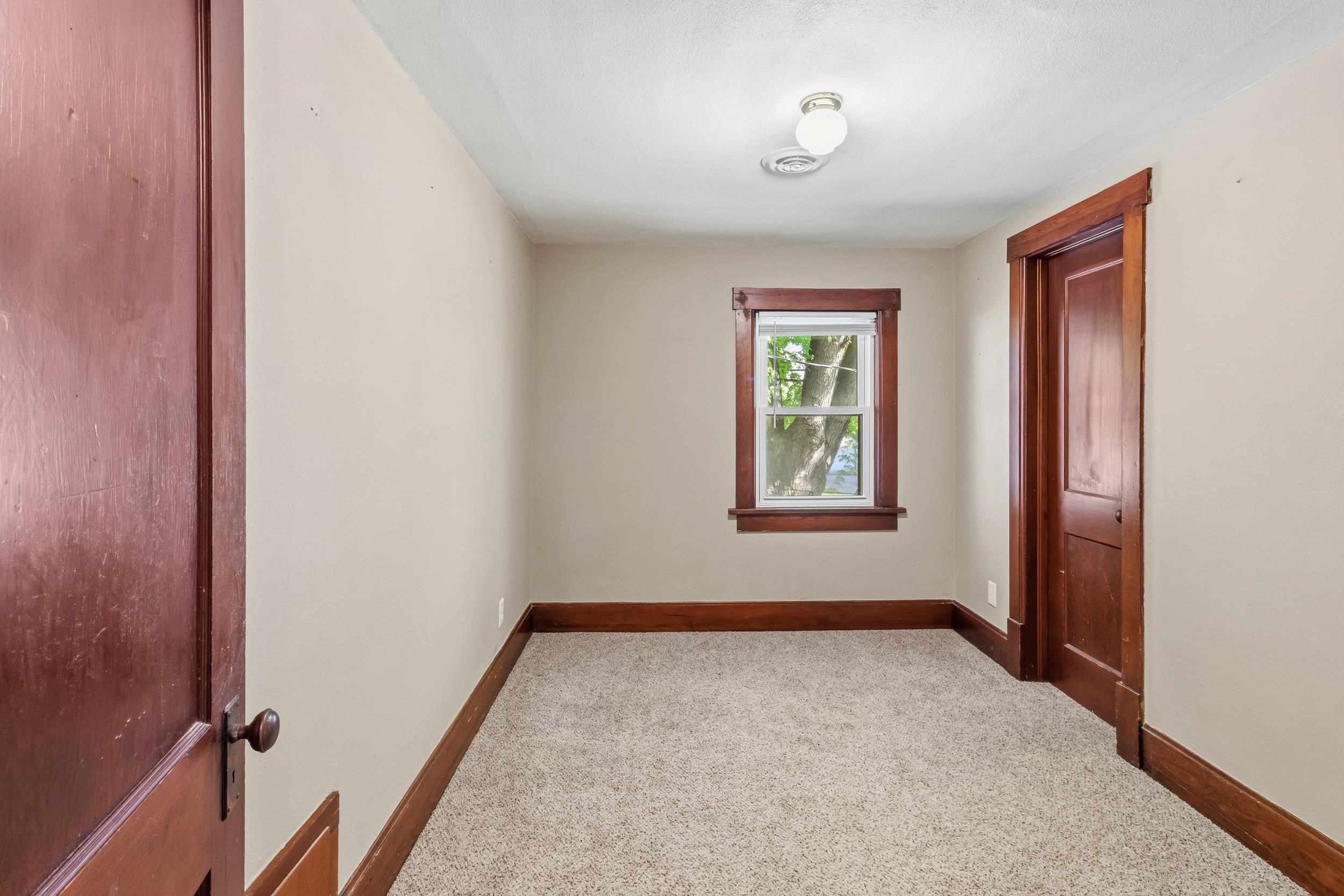700 South Center Street Beaver Dam, WI 53916 - Photo 8 of 28