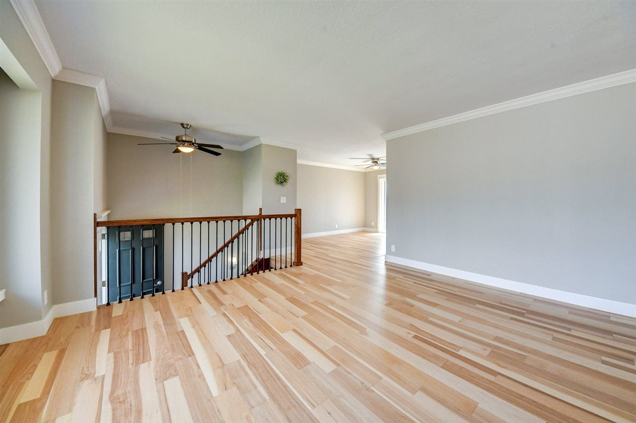 2307 Ridge Trail Northeast Cedar Rapids, IA 52402 - Photo 6 of 34 Gallery Image 6