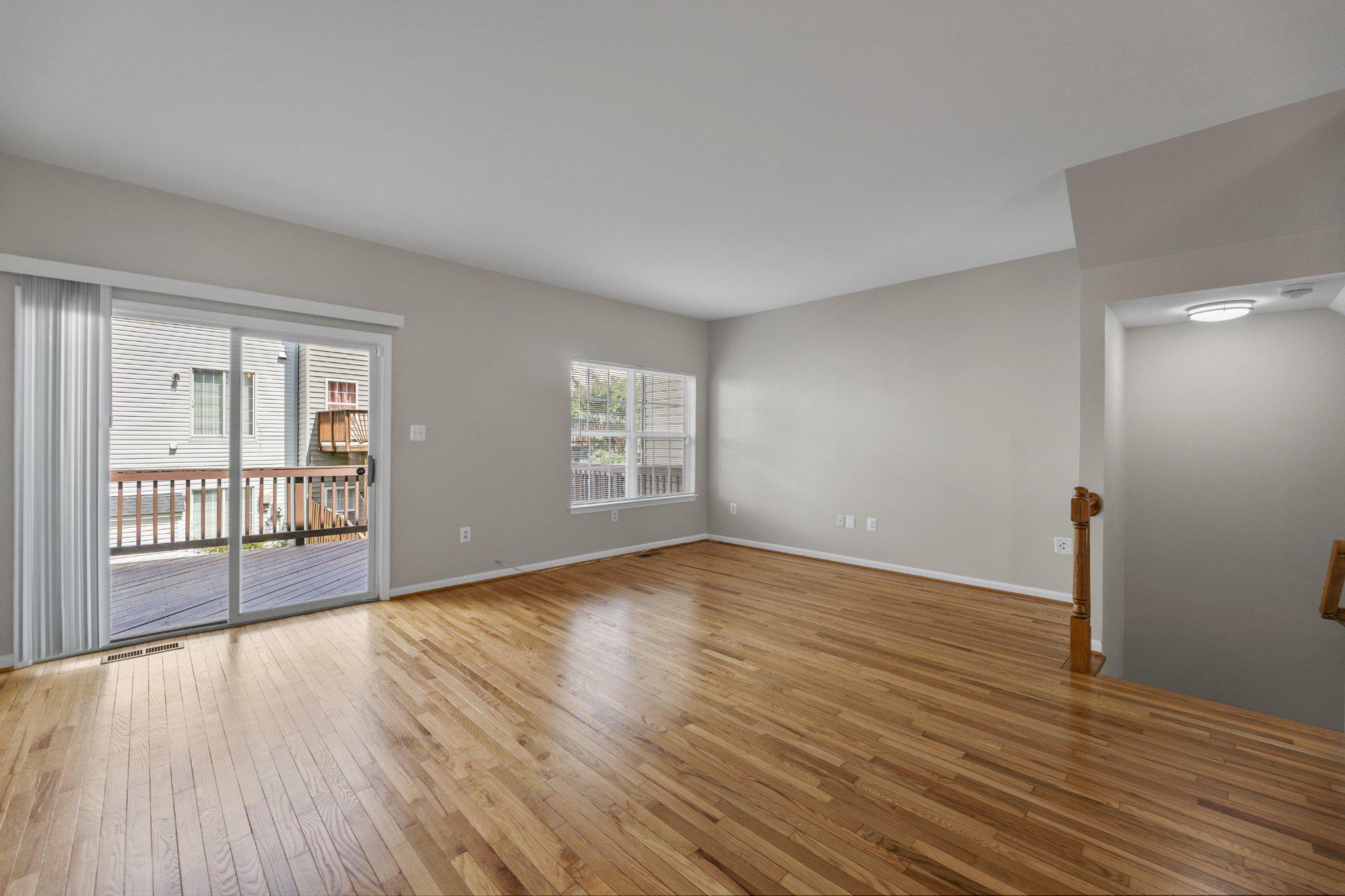 9241 Lorton Valley Road Lorton, VA 22079 - Photo 12 of 45 Spacious, sunlit living area on Main Floor.