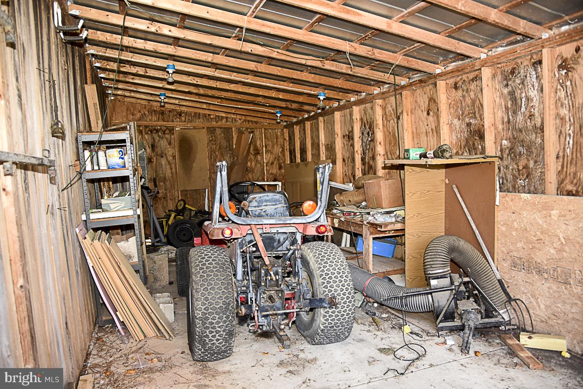 11889 Mill Run Road Newburg, MD 20664 - Photo 44 of 46 Rear room.