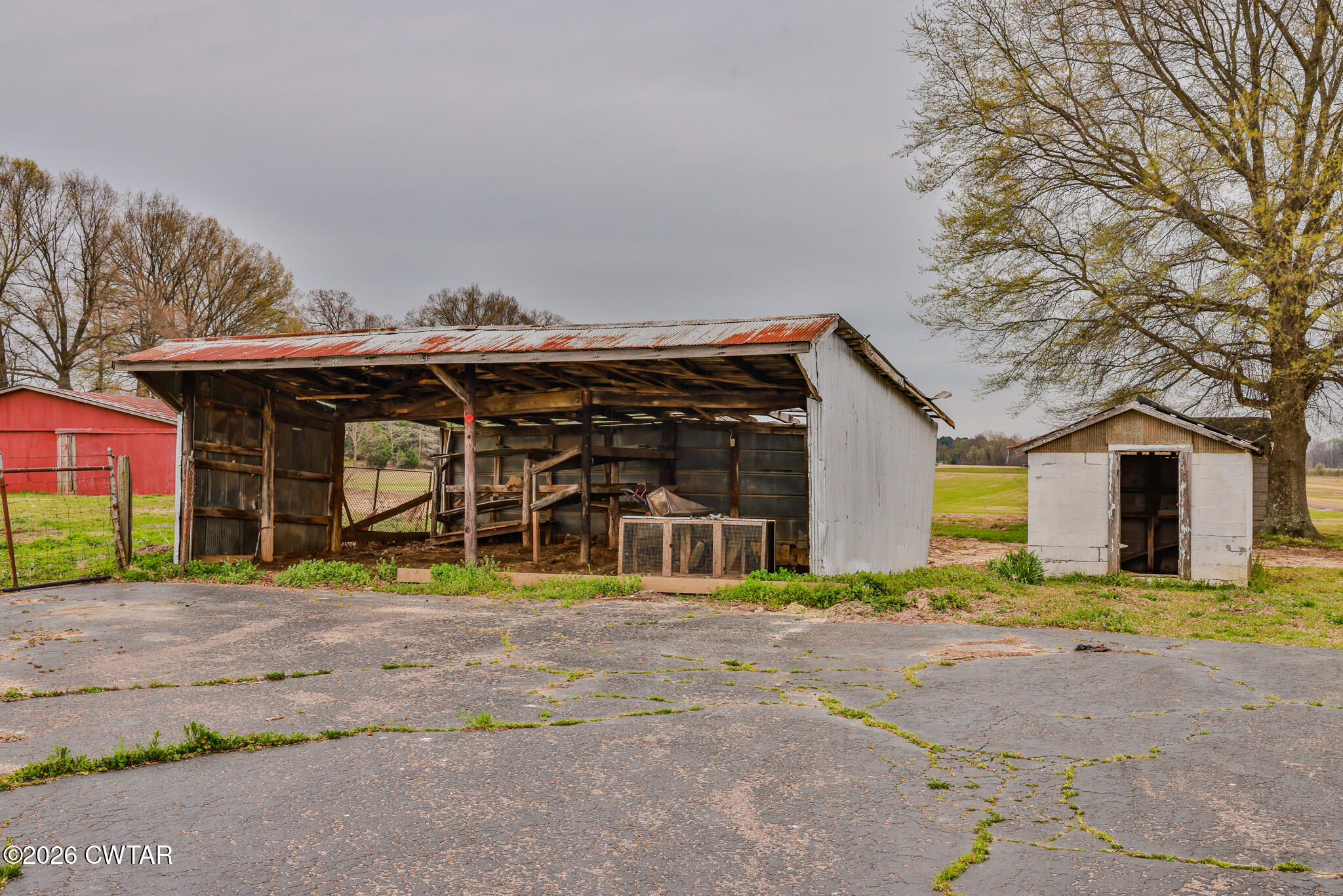 76 New Bethlehem Road Dyer, TN 38330 - Photo 10 of 39 a view of a house with a patio