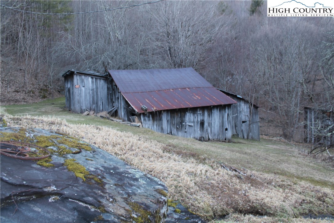 516-523 Rash Rd Extension Todd, NC 28684 - Photo 1 of 16 Gallery Image 1