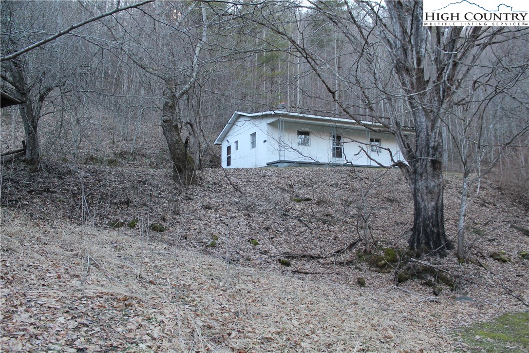 516-523 Rash Rd Extension Todd, NC 28684 - Photo 5 of 16 Gallery Image 5