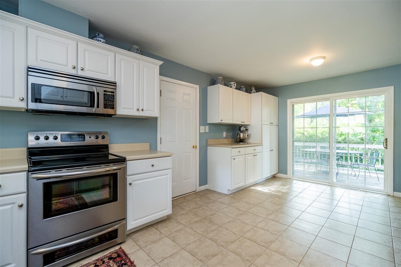 4824 Latimer Road Raleigh, NC 27609 - Photo 13 of 24 Photo 14