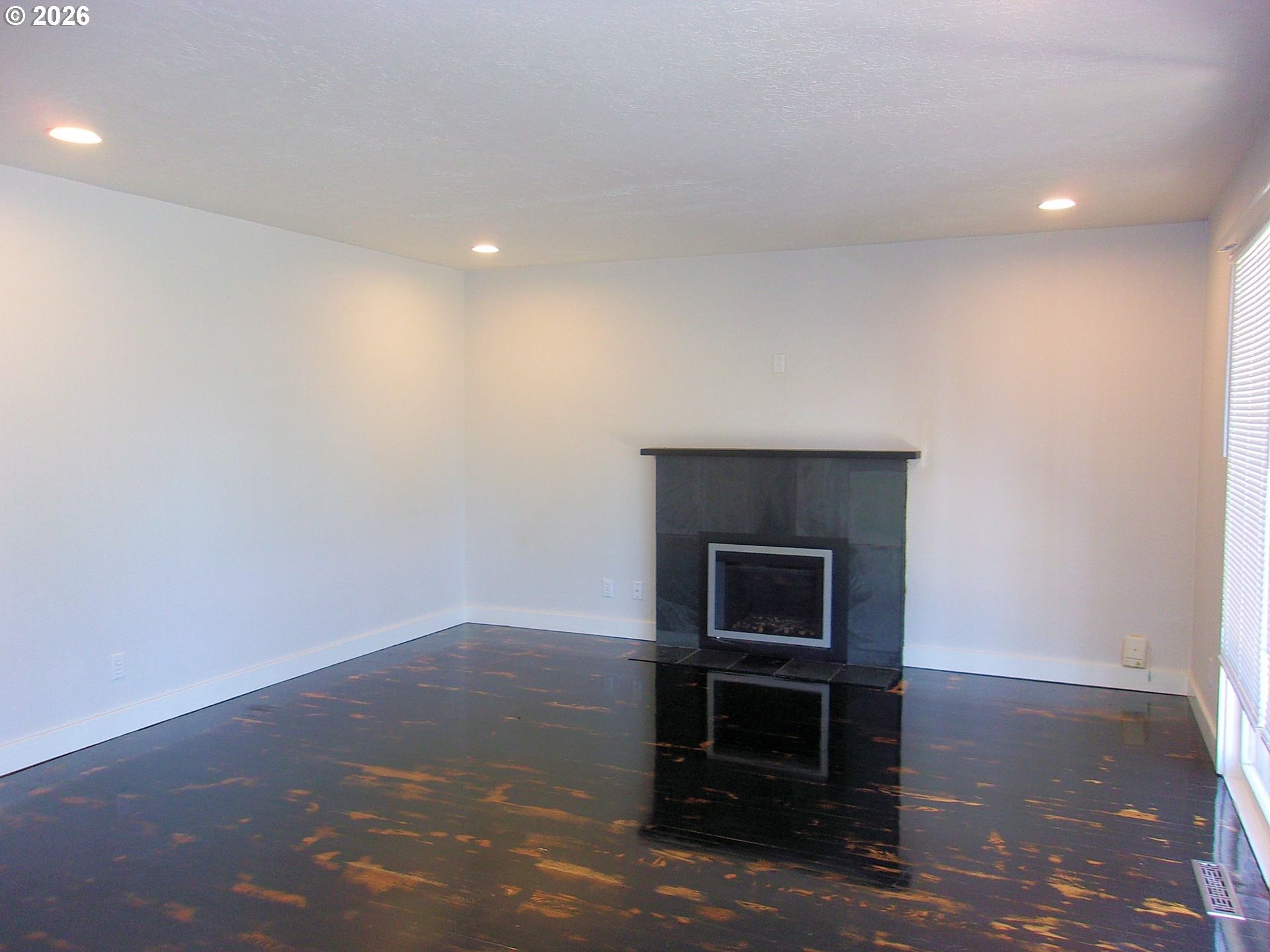412 Southwest Fir Street Willamina, OR 97396 - Photo 5 of 11