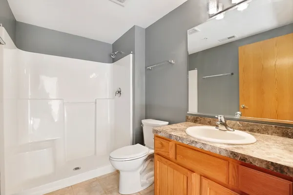 $275,000 | 7904 Trinity Circle, Unit 2SE, Tinley Park, IL 60487