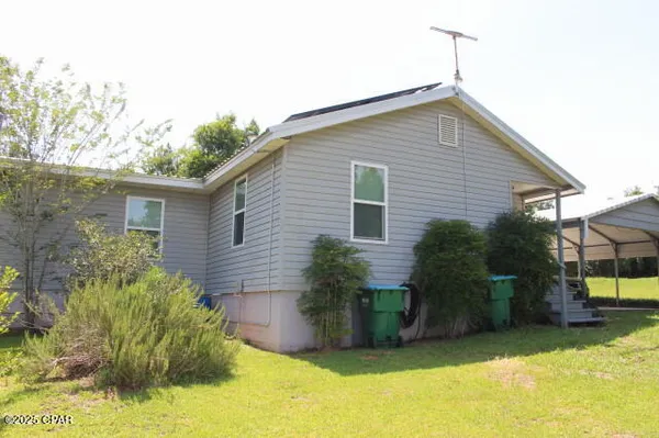 $205,000 | 2100 3rd Avenue, Sneads, FL 32460