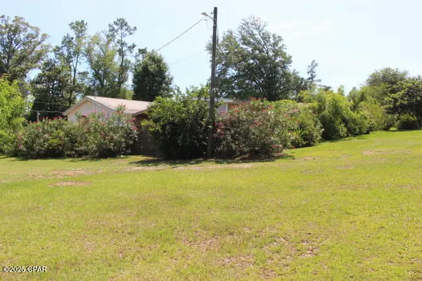 $205,000 | 2100 3rd Avenue, Sneads, FL 32460