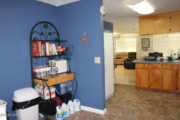 $205,000 | 2100 3rd Avenue, Sneads, FL 32460