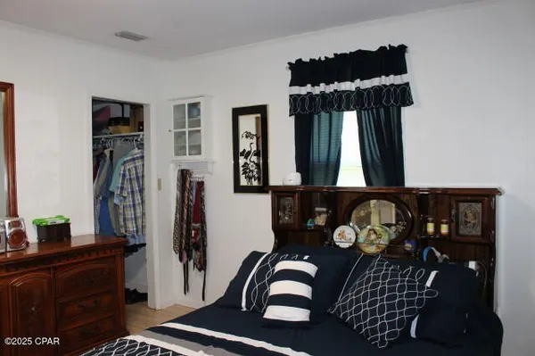 $205,000 | 2100 3rd Avenue, Sneads, FL 32460