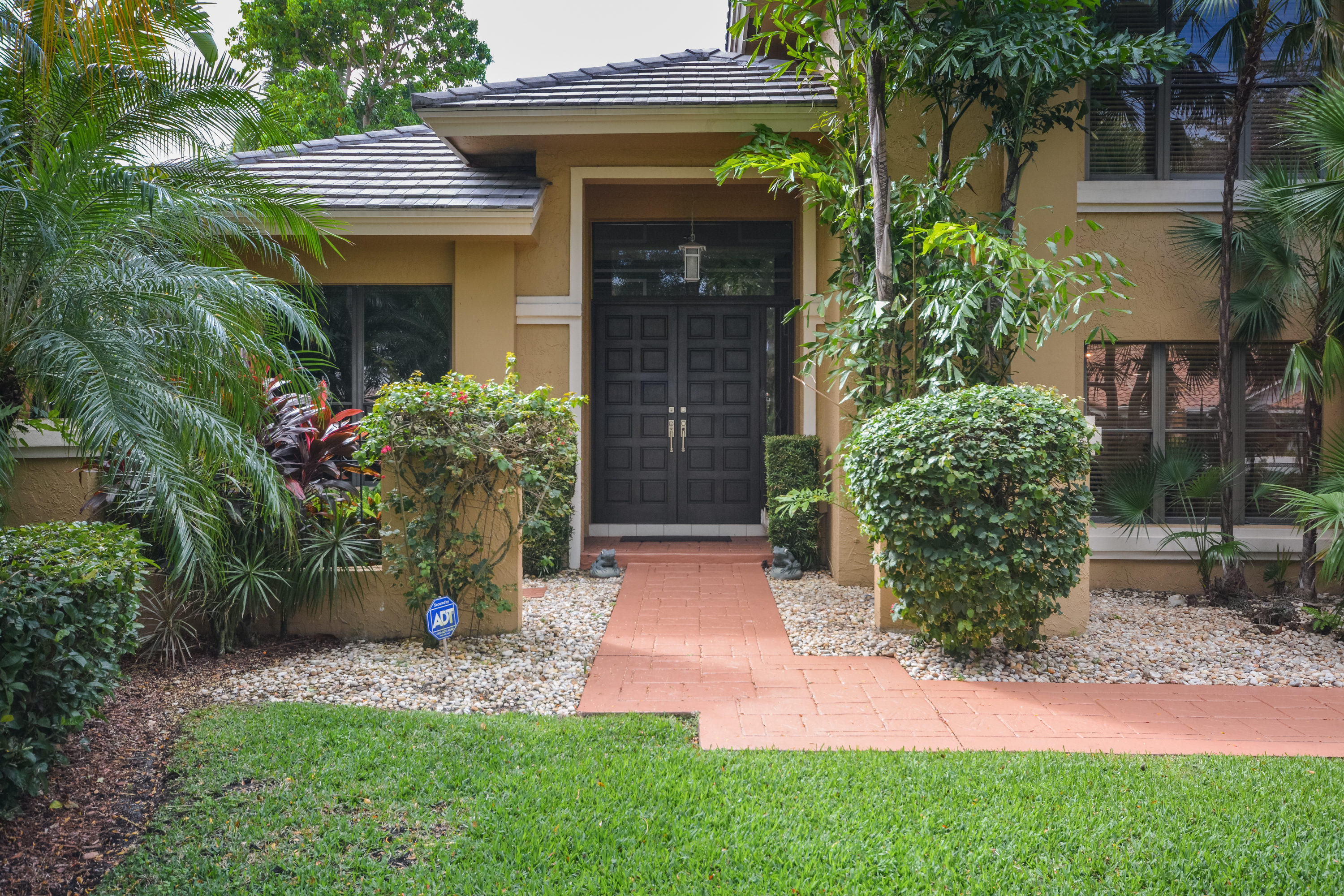 1515 Parkside Circle South Boca Raton, FL 33486 - Photo 4 of 45 1515 Parkside Cir S Boca Raton-print-002