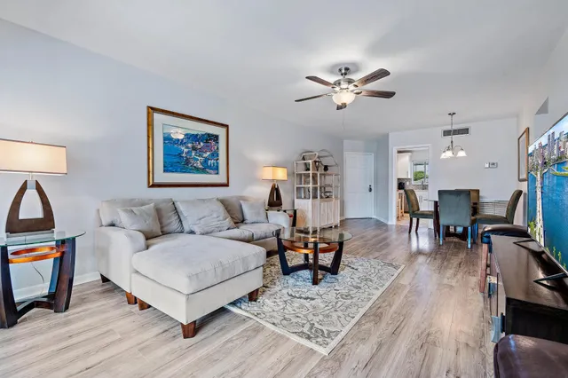 $3,100 | 6 Garden Street, Unit 205P, Tequesta, FL 33469