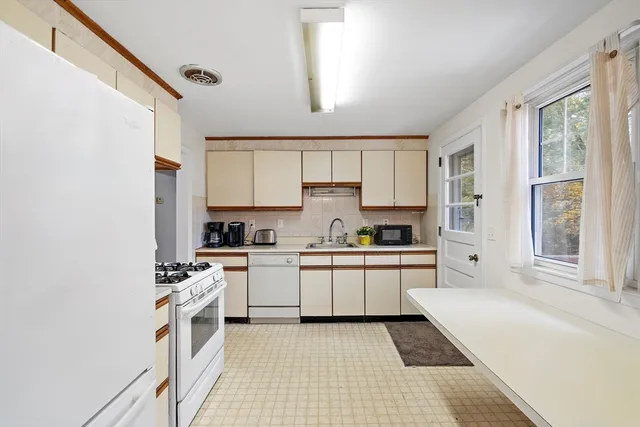 $749,000 | 30 Rolling Lane, Sudbury, MA 01776