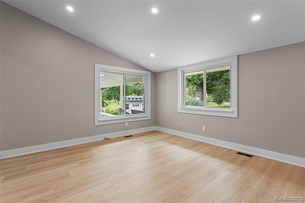 6552 Orion Road Rochester Hills, MI 48306 - Photo 17 of 53 Gallery Image 17