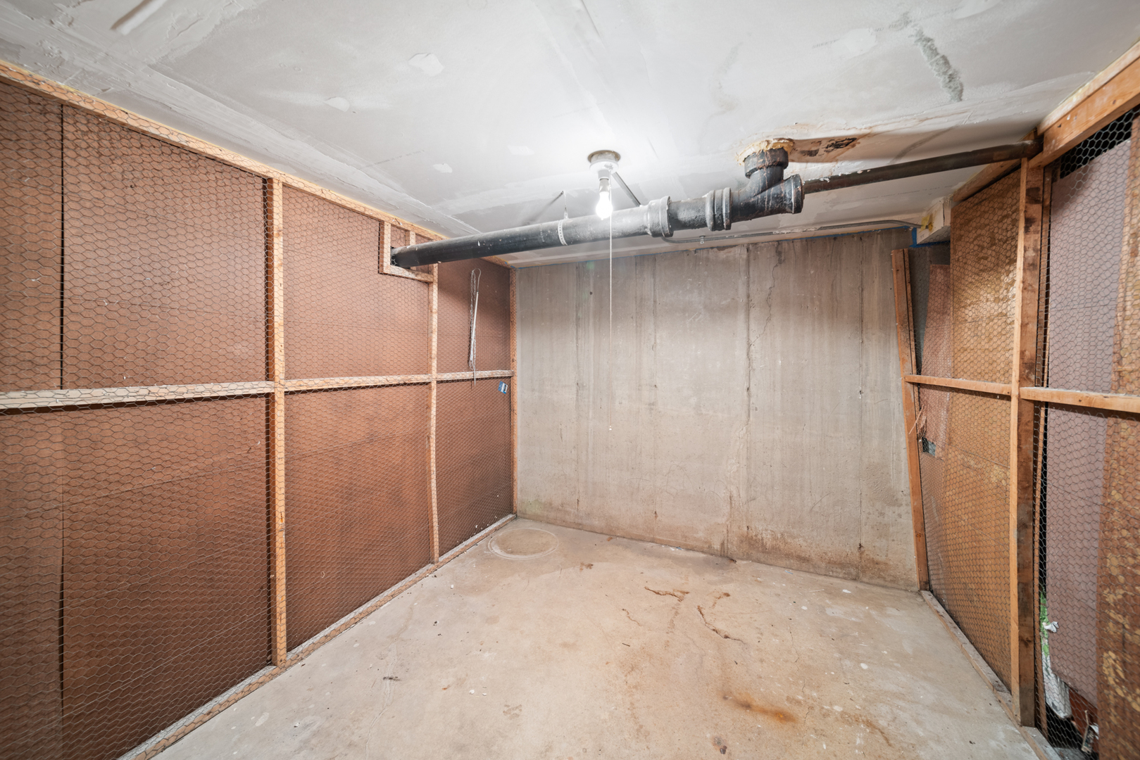 622 Cobblestone Circle, Unit C Glenview, IL 60025 - Photo 18 of 20 a view of small space