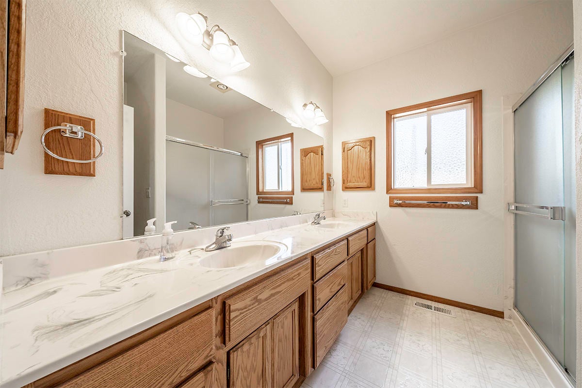 168 Keystone Way Eagle Point, OR 97524 - Photo 13 of 25 13