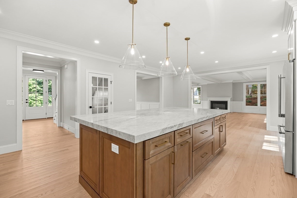 23 Wareland Road Wellesley, MA 02481 - Photo 5 of 20 Gallery Image 5