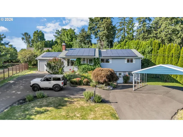 $749,900 | 8025 Southwest Schiller Road, Portland, OR 97225