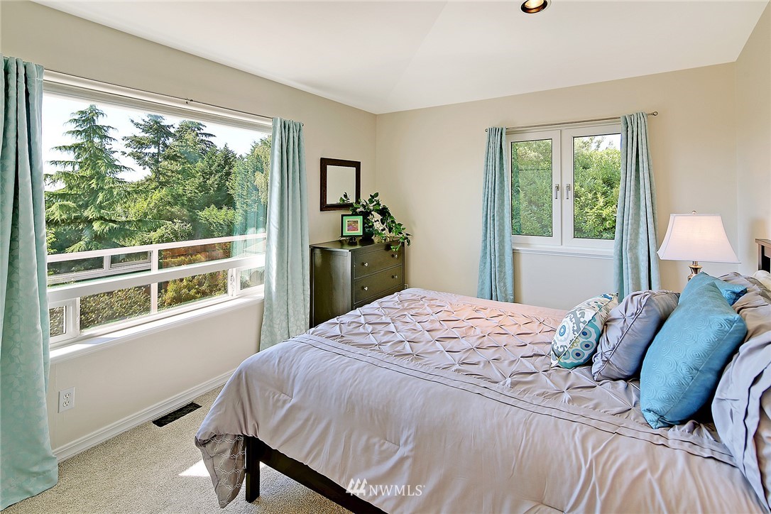 3726 Southwest Webster Street Seattle, WA 98126 - Photo 17 of 25 Gallery Image 17