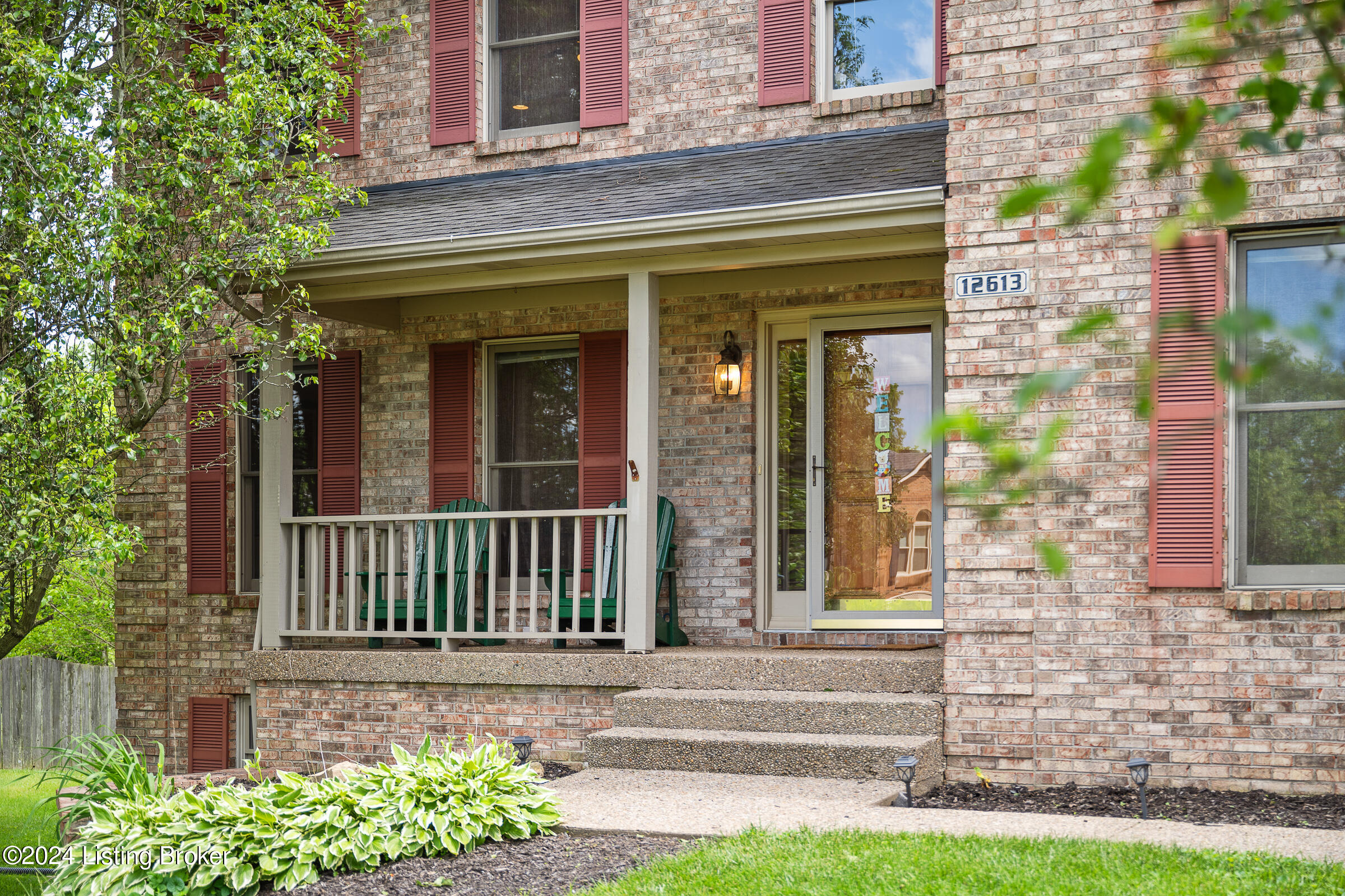 12613 Kirkham Road Louisville, KY 40299 - Photo 4 of 51 12613 Kirkham Rd-4