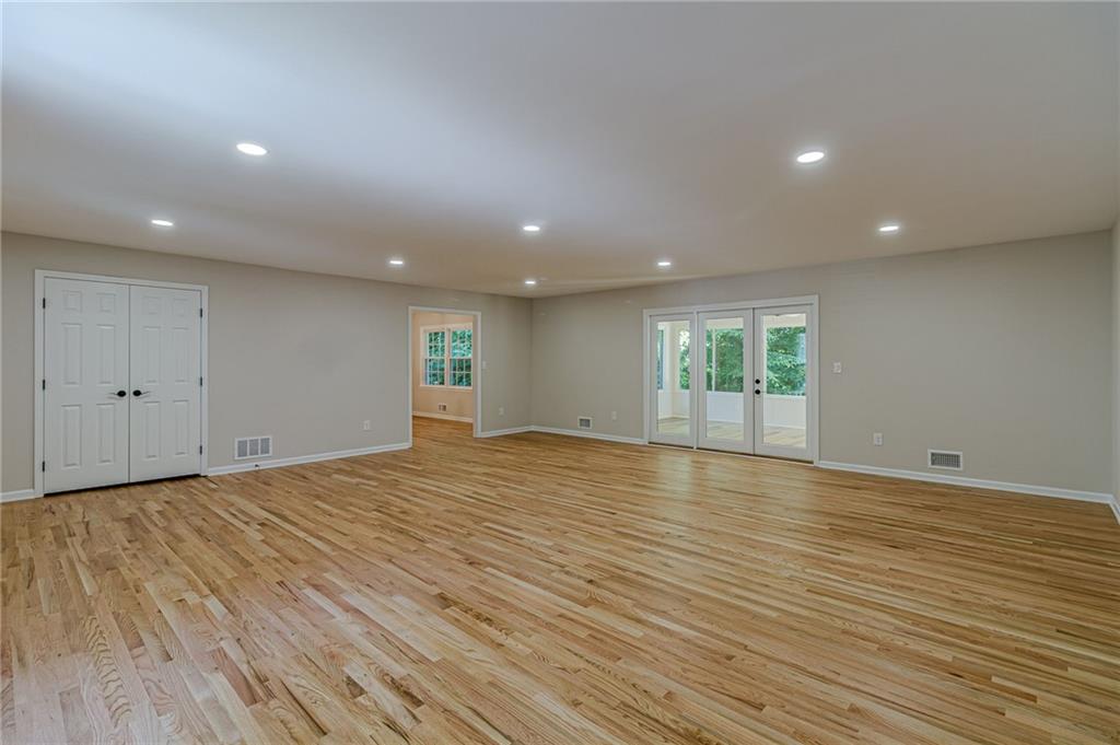 4296 Huntington Circle Atlanta, GA 30338 - Photo 6 of 46