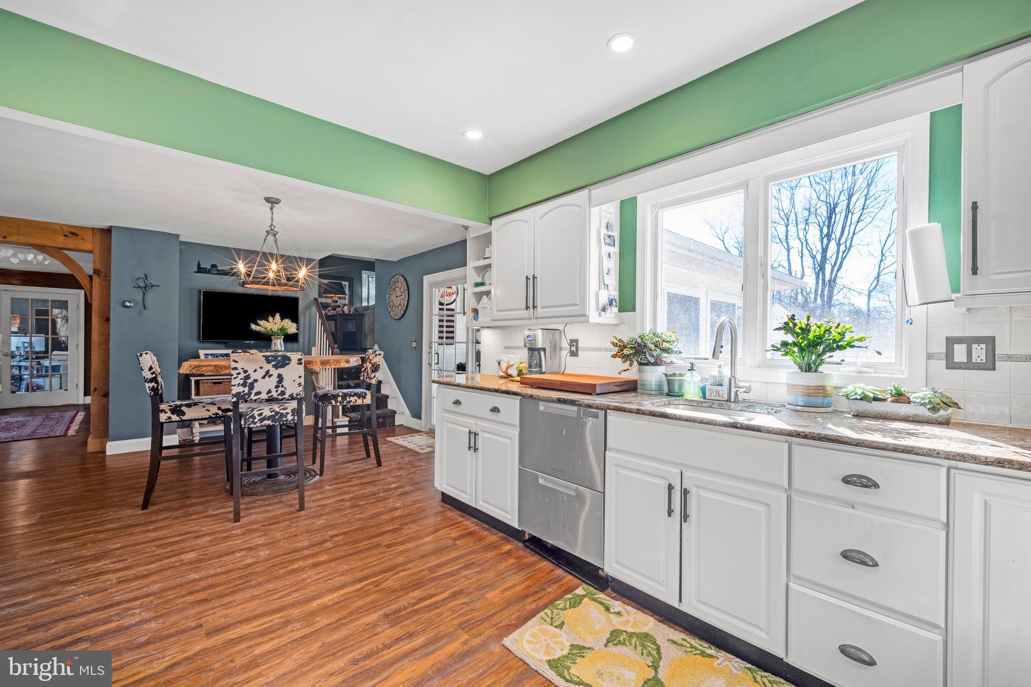 183 Firecreek Road Newtown, PA 18940 - Photo 16 of 43 Kitchen