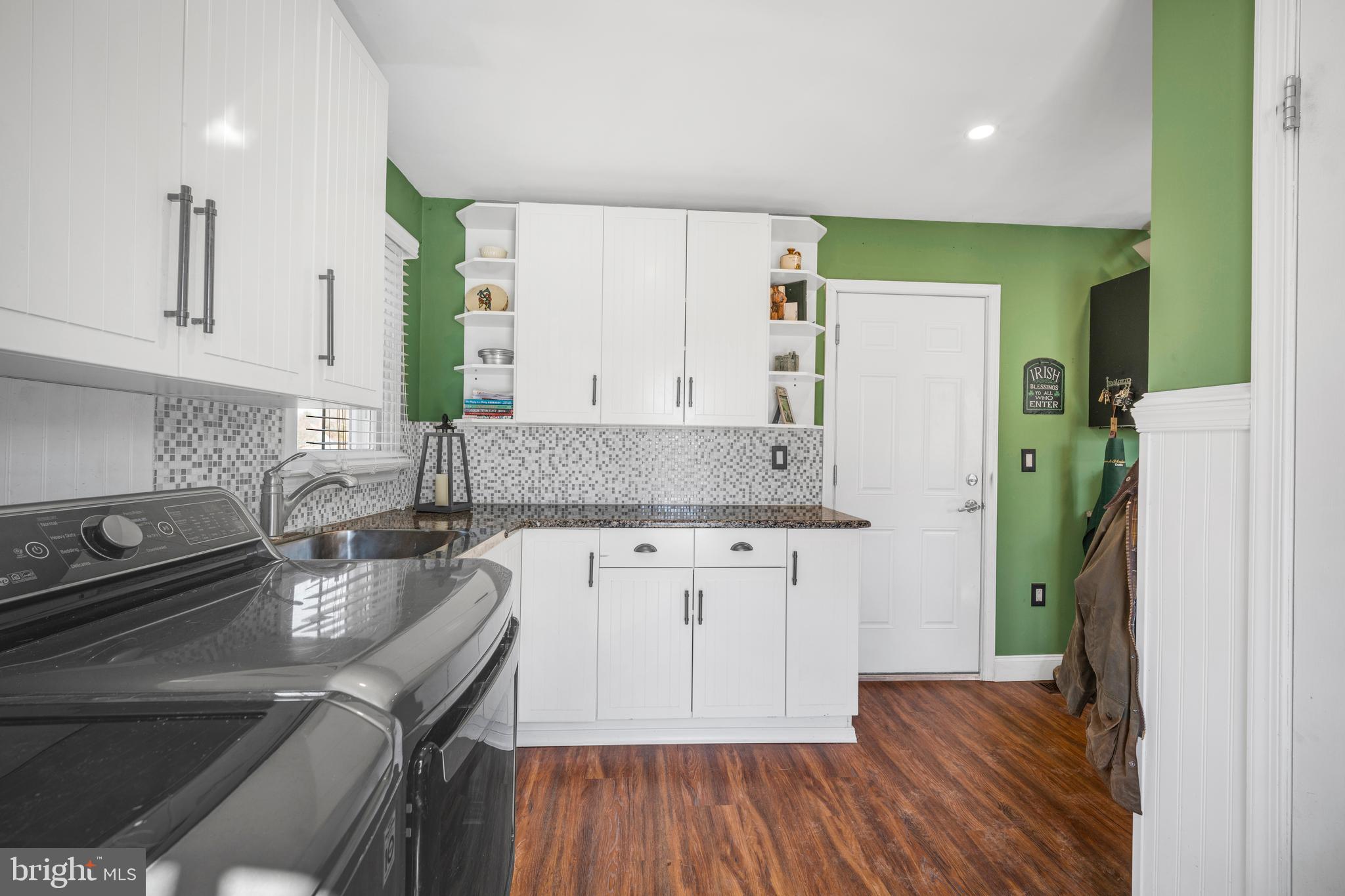 183 Firecreek Road Newtown, PA 18940 - Photo 21 of 43 Kitchen Stainless Steel Appliances