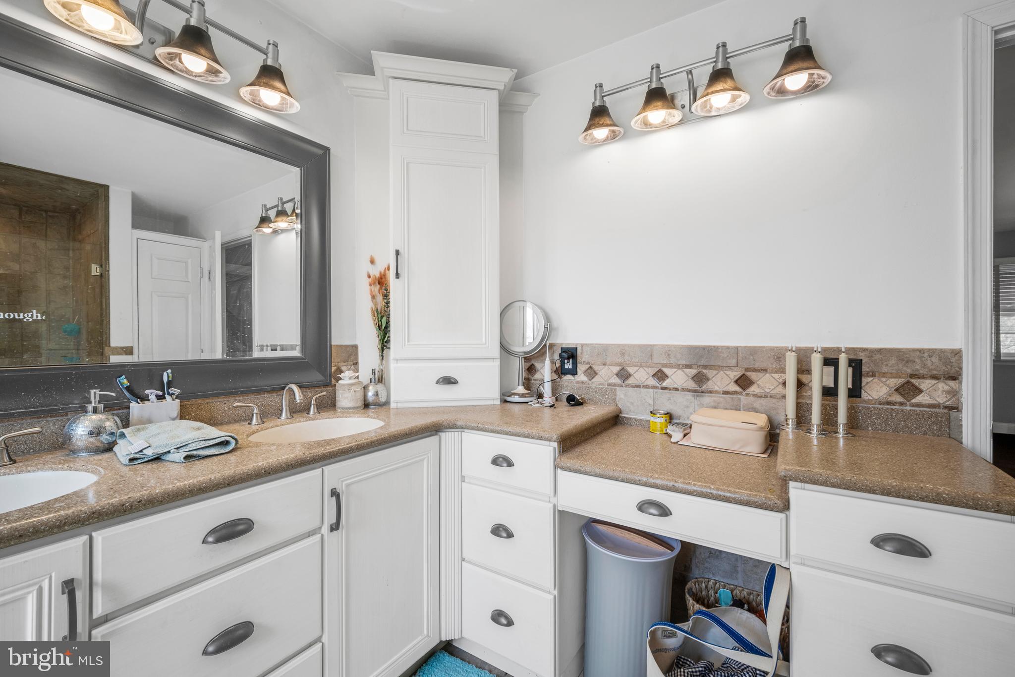 183 Firecreek Road Newtown, PA 18940 - Photo 27 of 43 Owners Bath