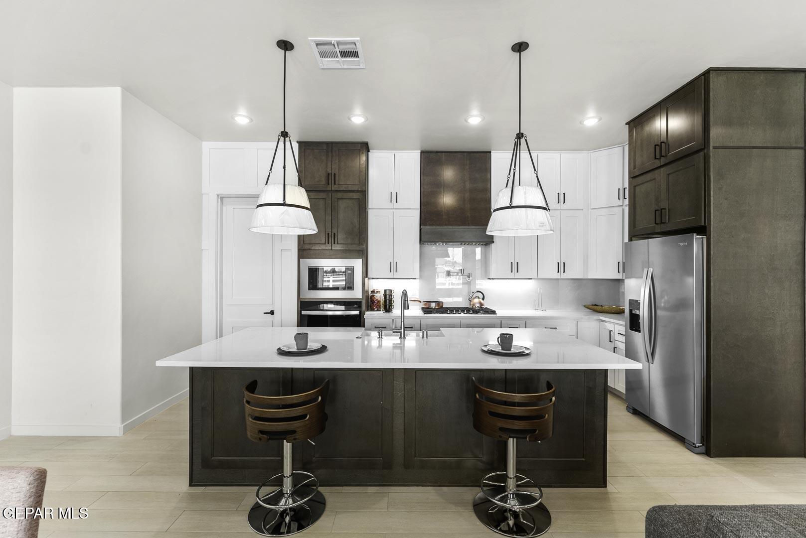 340 Roper Lane Clint, TX 79836 - Photo 13 of 40 340 Roper Ln_ICON Homes