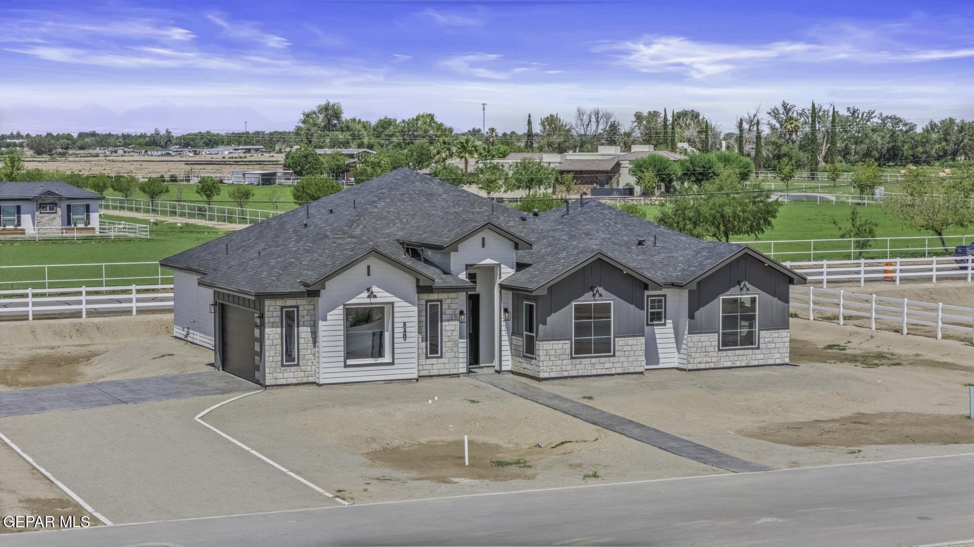 340 Roper Lane Clint, TX 79836 - Photo 38 of 40 340 Roper Ln_ICON Homes