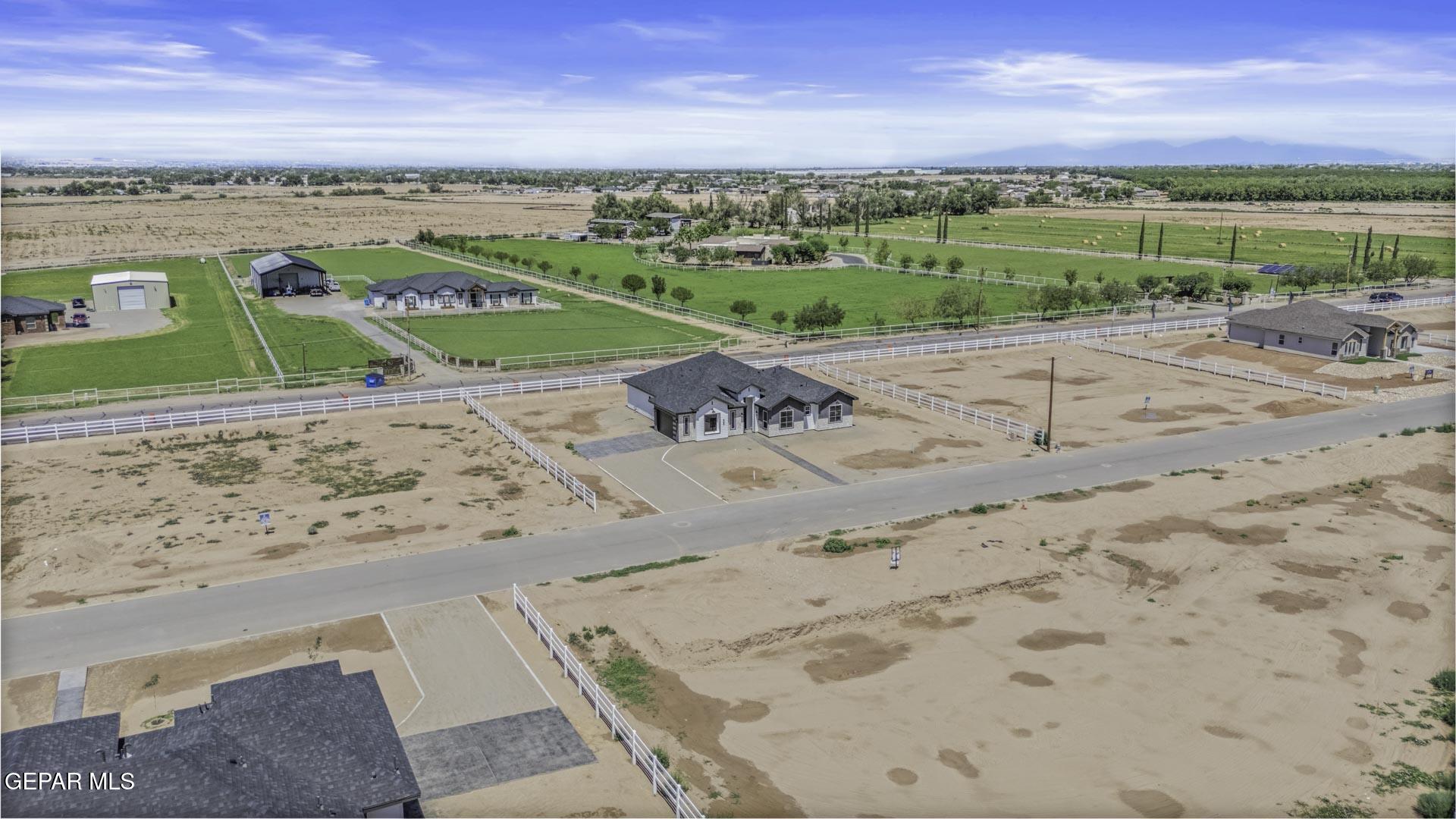 340 Roper Lane Clint, TX 79836 - Photo 39 of 40 340 Roper Ln_ICON Homes