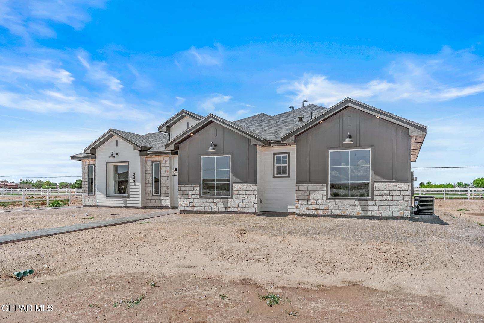 340 Roper Lane Clint, TX 79836 - Photo 4 of 40 340 Roper Ln_ICON Homes