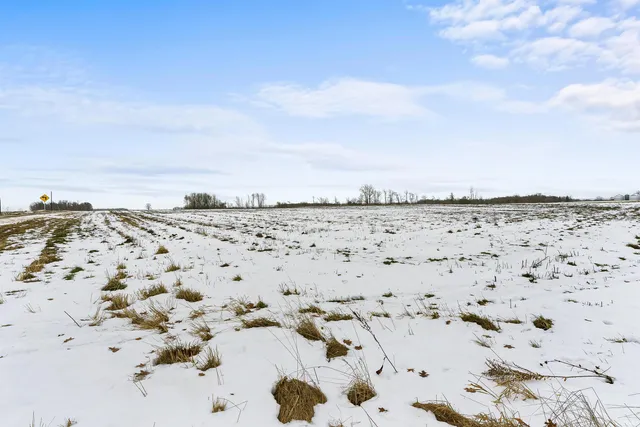 $140,000 | 300 West N, Wawaka, IN 46794