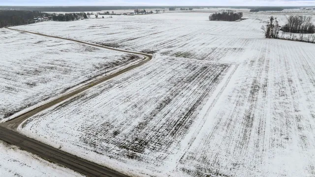 $140,000 | 300 West N, Wawaka, IN 46794