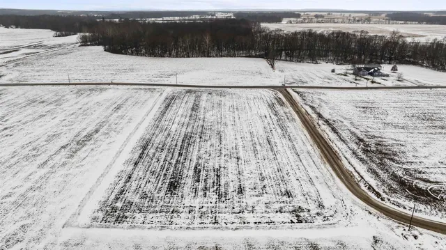 $140,000 | 300 West N, Wawaka, IN 46794