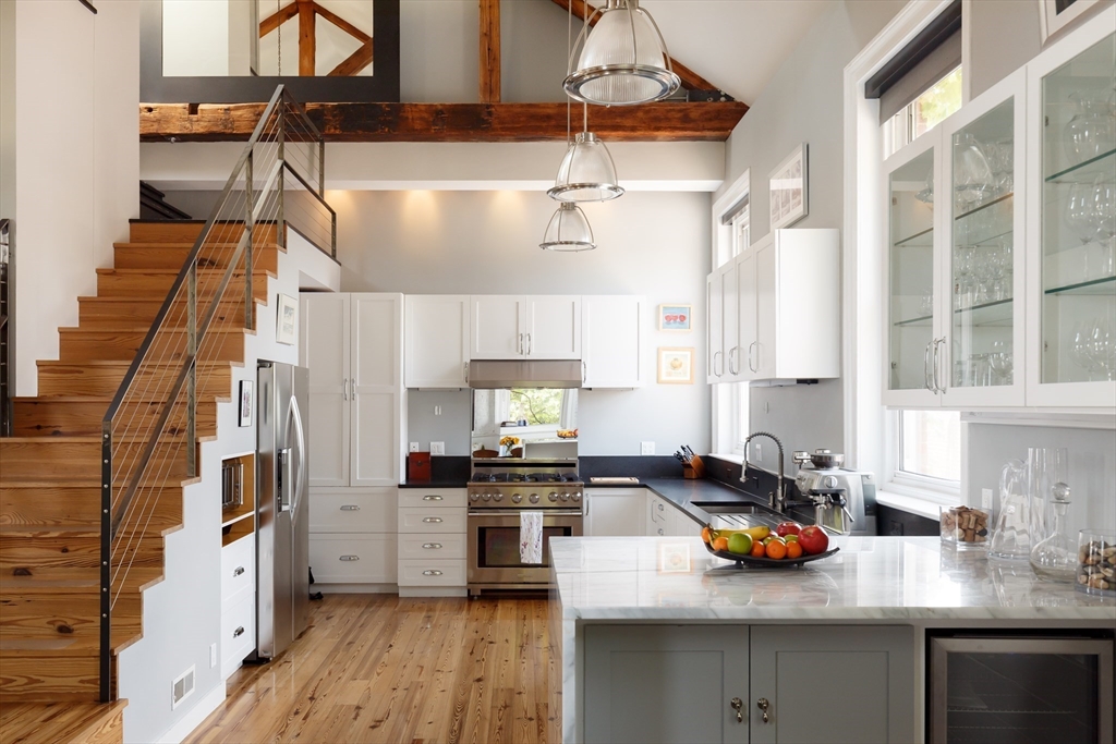 5 Common Street, Unit 5 Boston, MA 02129 - Photo 2 of 30