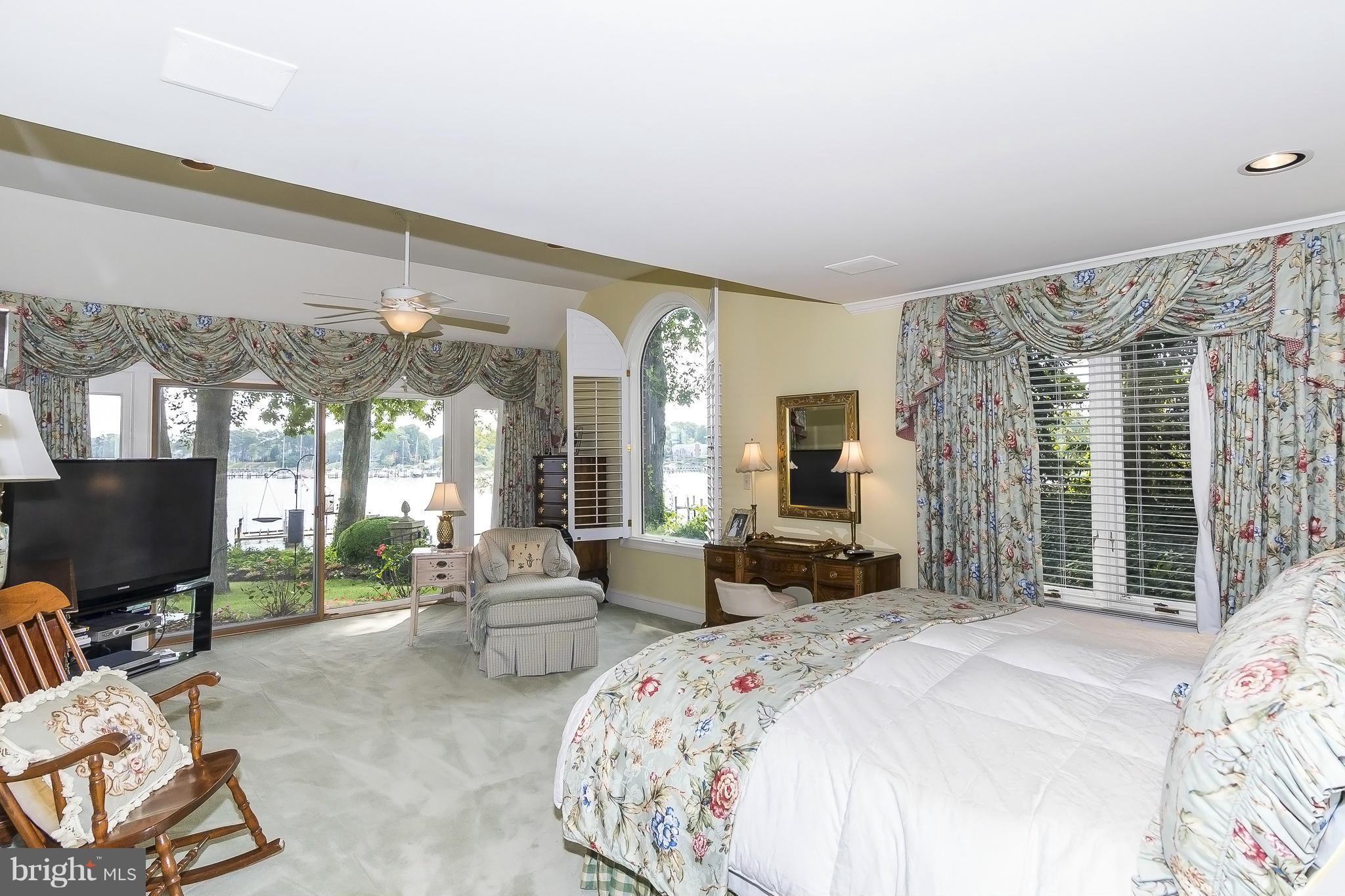 525 Broadwater Road Arnold, MD 21012 - Photo 17 of 30 1st floor master boasts panoramic water views.